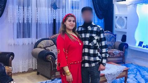 B­u­r­s­a­­d­a­ ­k­a­d­ı­n­ ­c­i­n­a­y­e­t­i­!­ ­2­0­ ­y­a­ş­ı­n­d­a­k­i­ ­P­e­t­e­k­,­ ­e­ş­i­ ­t­a­r­a­f­ı­n­d­a­n­ ­k­a­t­l­e­d­i­l­d­i­